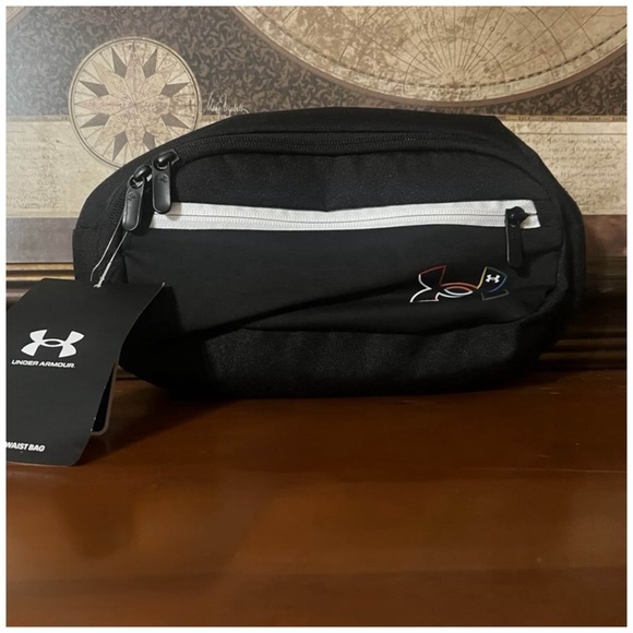Under Armour • UA Pride Flex Waist Bag - Picture 9 of 11
